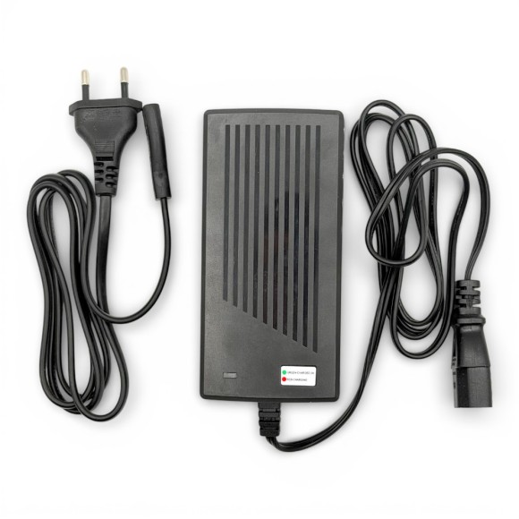 Cargador 48V 1.5Ah Conector IEC320 C-13