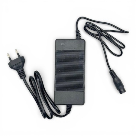 Cargador 42V 2Ah conector R1-Hembra