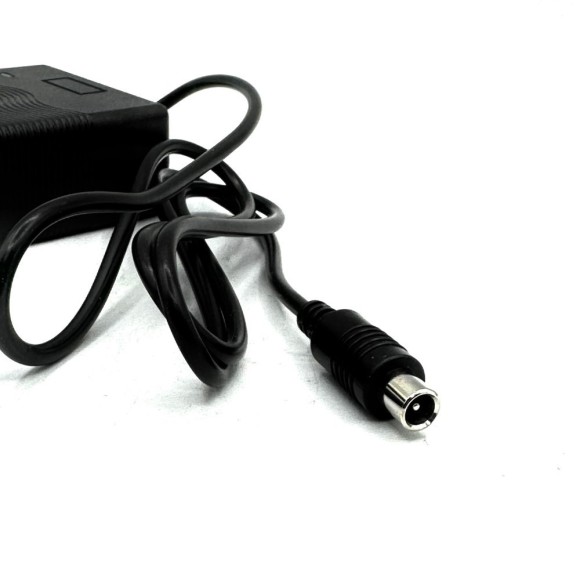 CARGADOR BATERIA MACHO 42V-2AH PATINETE