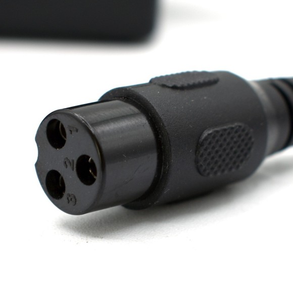 Cargador hembra batería litio 36V-1.8Ah minicross - Roanracing.com